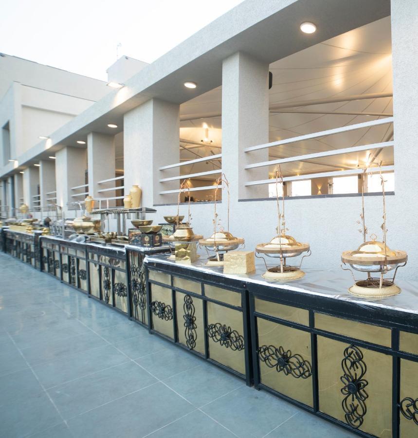 Hotel Rajhans Abhinandan Bhopal Extérieur photo