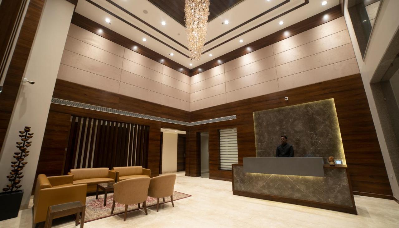 Hotel Rajhans Abhinandan Bhopal Extérieur photo